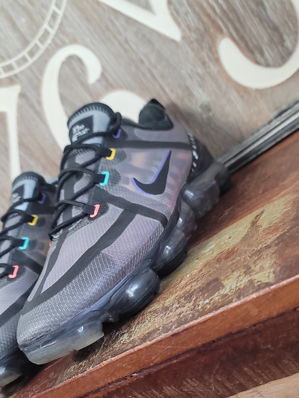 Nike Air VaporMax 2019 SE 'Wind Breaker' Mens 10.5 Good Condition Fast Shipping - Picture 6 of 16